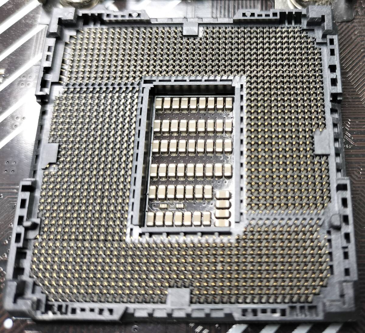 【中古動作品】ASUS B-560M-A【LGA1200、B560チップセット】【10.11世代CPU対応マザー】の画像4
