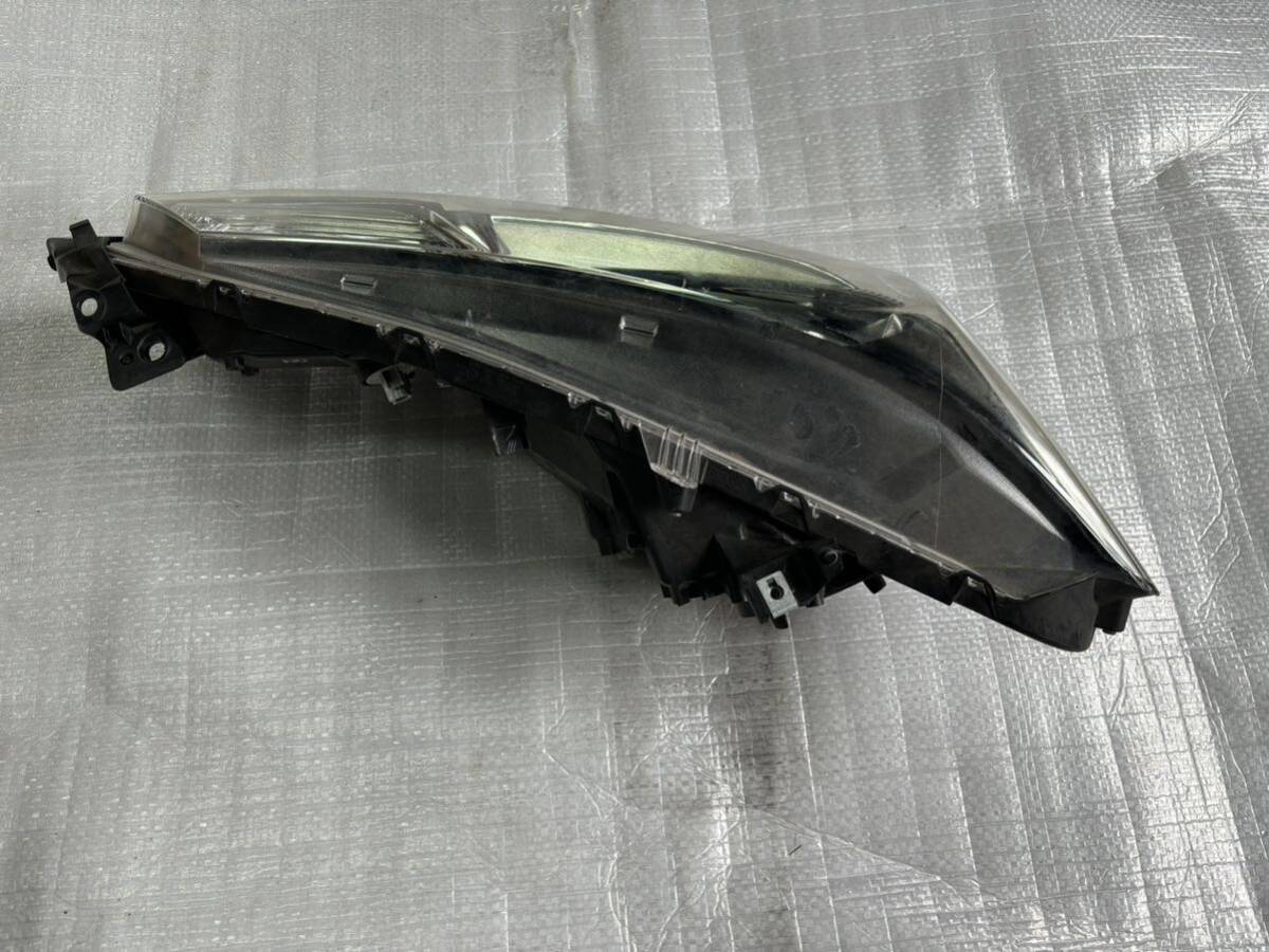 ホンダ フィット GP6 右ヘッドライト 純正品 ASSYの画像4