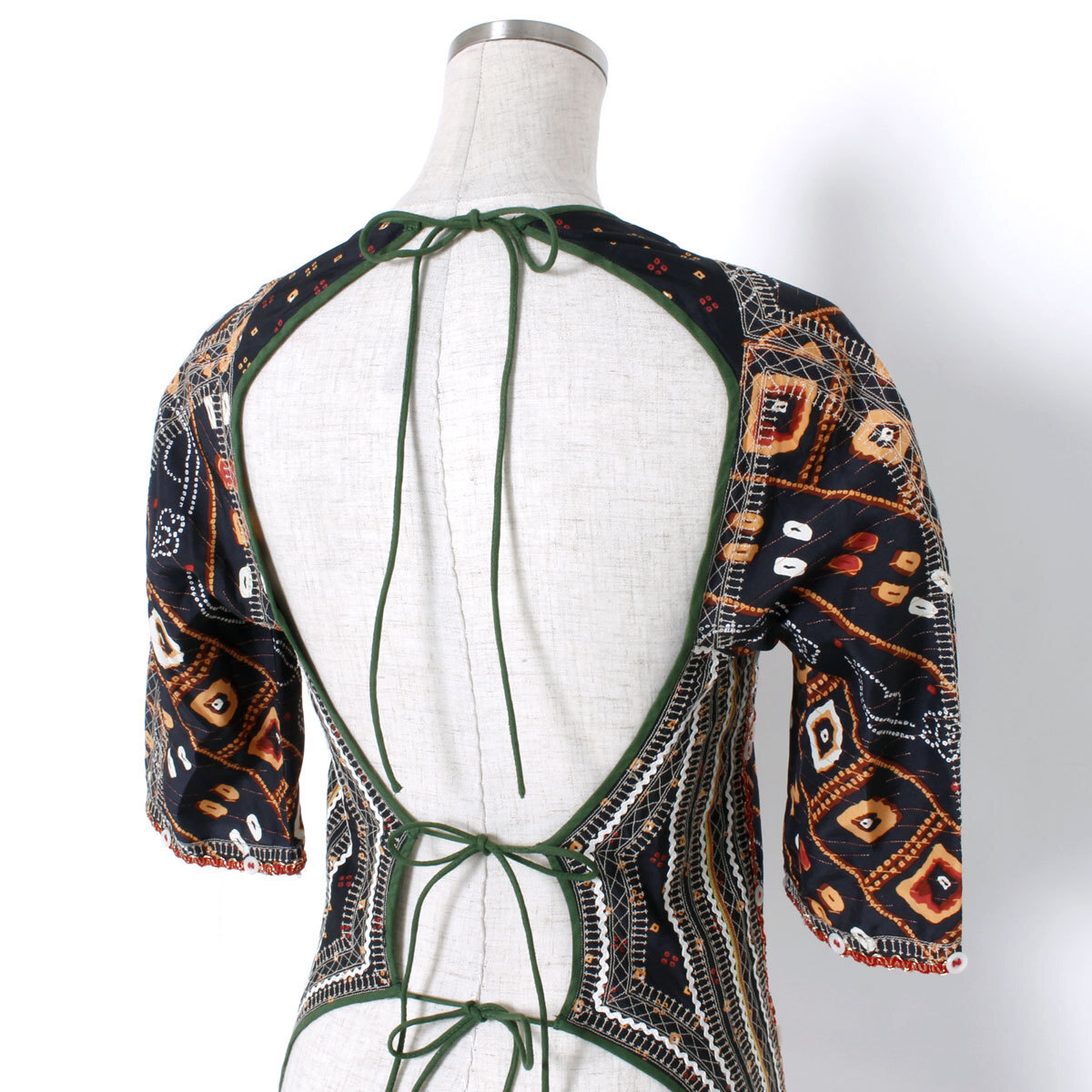【タグ付き・新品】ISABEL MARANT Tamara Open-Back Embroidered Printed Silk-Satin Top size38 ブラック イザベルマラン 刺繍 ブラウス_画像6