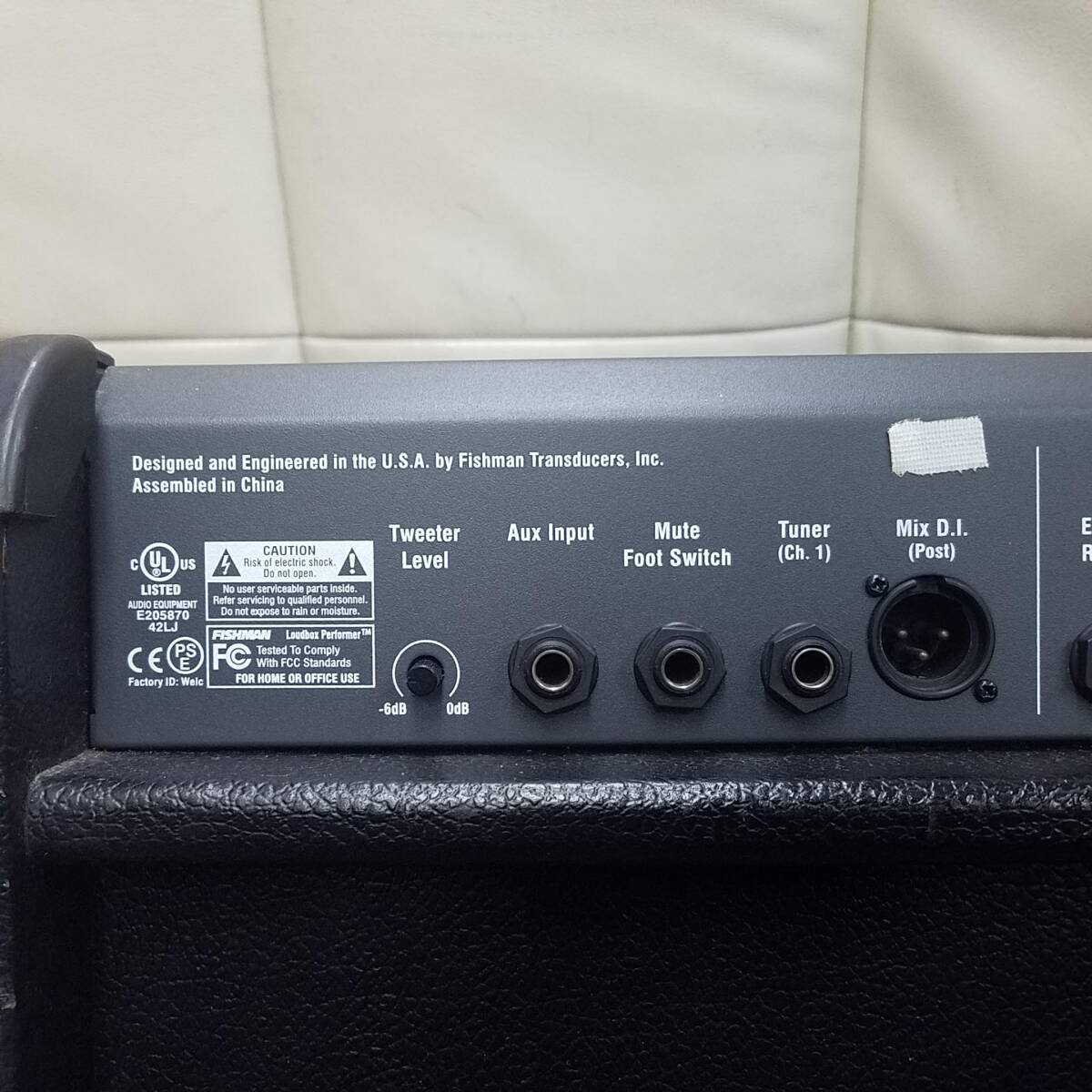 フィッシュマン FISHMAN PRO-LBX-300 LOUDBOX PERFORMER アコースティック アンプ 150W ギターアンプ 通電確認のみの画像3