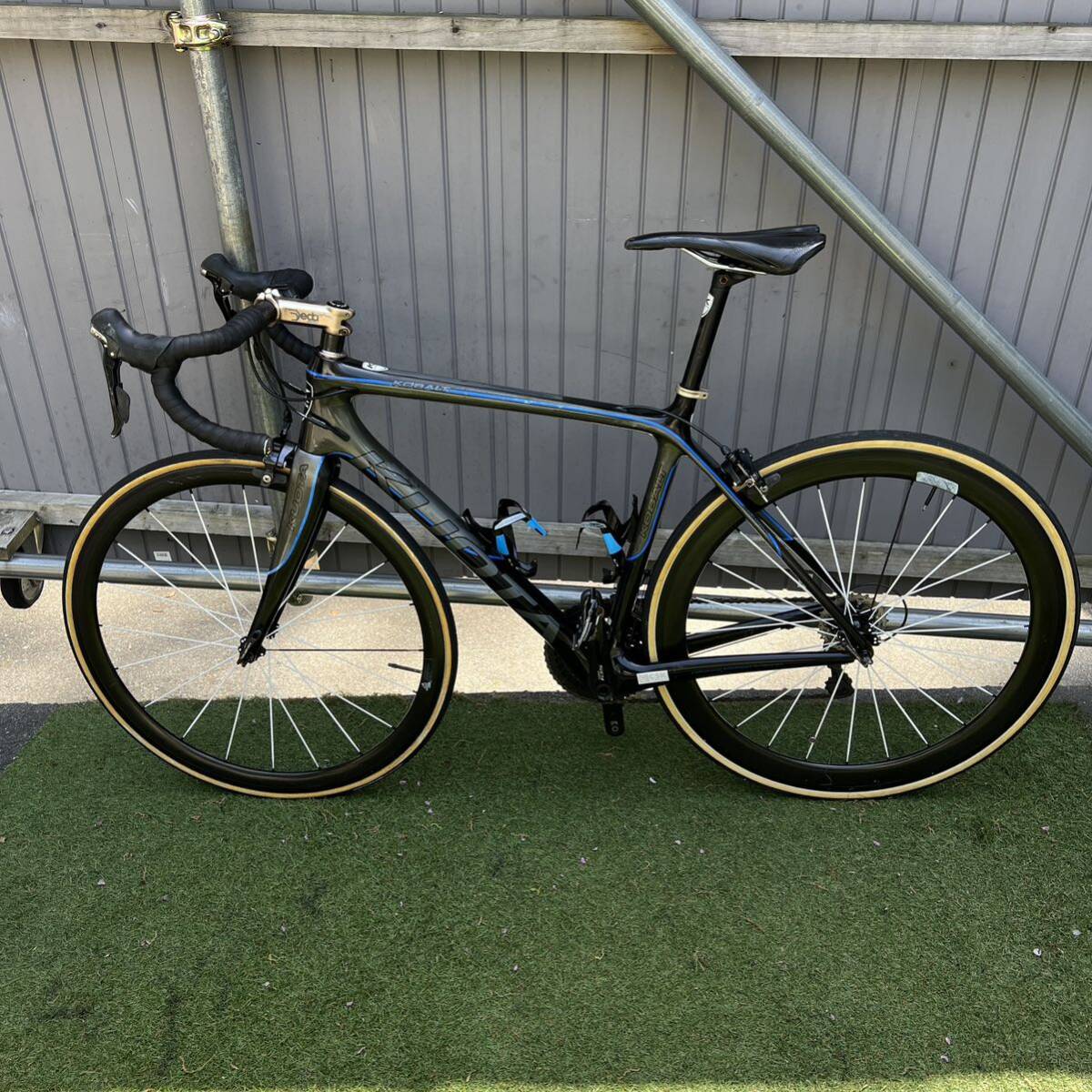 H362 直接取引大歓迎　KUOTA クォータ KOBALT フルカーボン NOVATEC カーボンホイール 2X11S サイズM_画像2