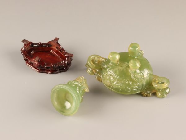 中国古玩 唐物 緑砡石 翡翠 置物 遊環 香炉 時代物 極上品 初だし品 C3426_画像10