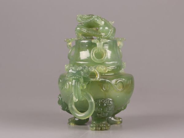 中国古玩 唐物 緑砡石 翡翠 置物 遊環 香炉 時代物 極上品 初だし品 C5776_画像3
