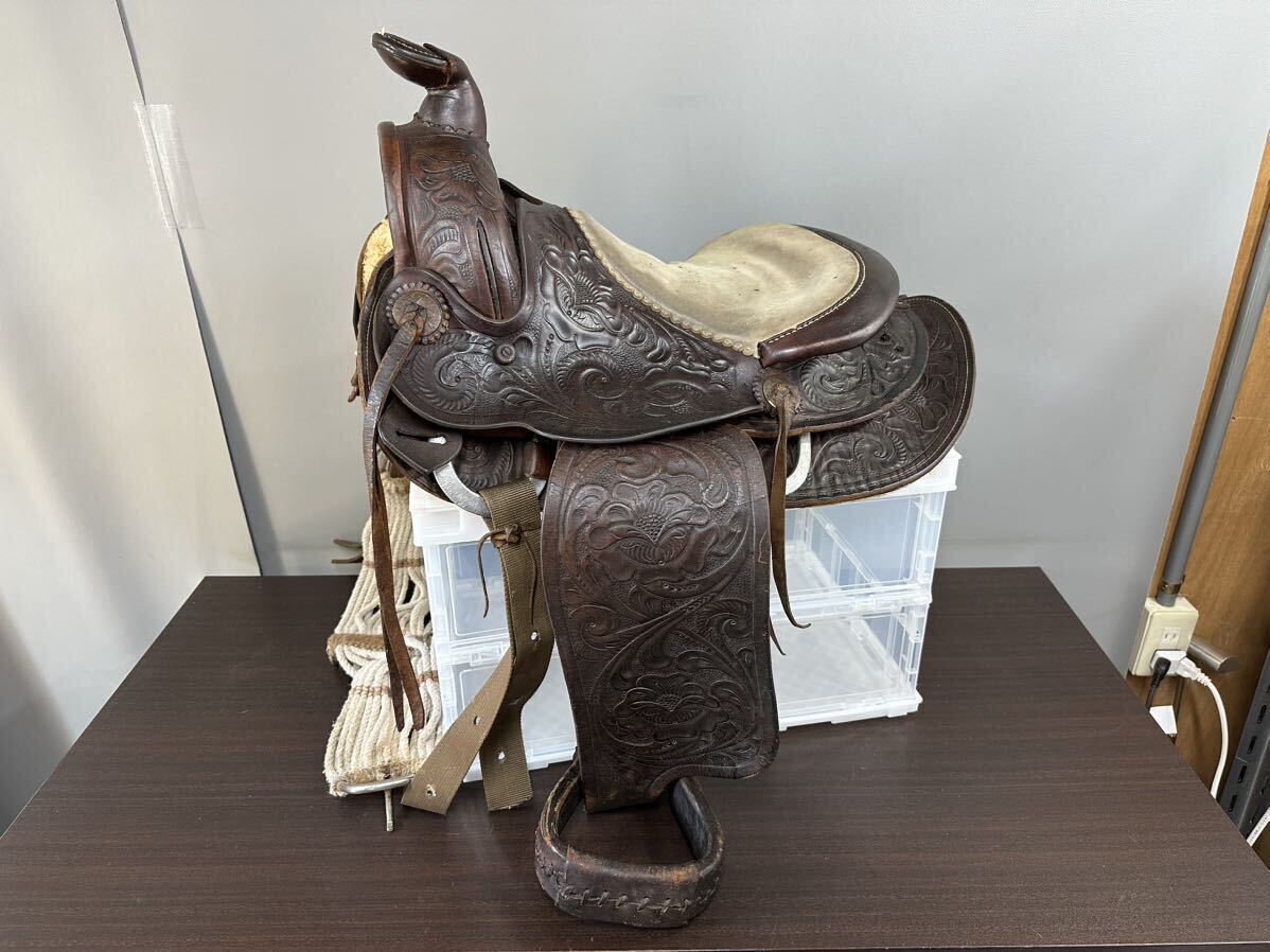 Yahoo!オークション - ウエスタンサドル 鞍 乗馬 馬具 Yahoo!オークション - ウエスタンサドル 鞍 乗馬 馬具