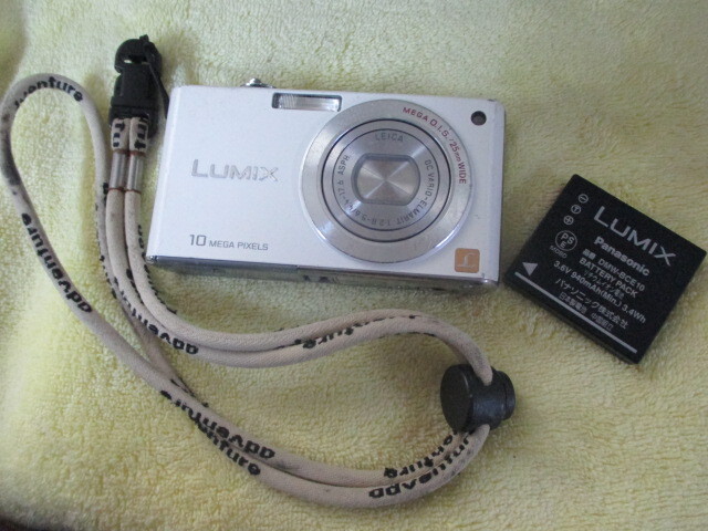 ♪パナソニック　Panasonic/LUMIX 【DMC-FX35】 デジカメ　デジタルカメラ　ホワイトカラー　バッテリー付　ジャンク品_画像1