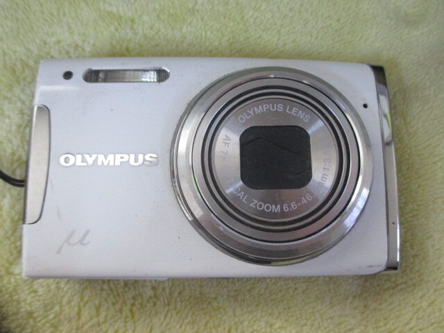 ♪オリンパス　OLYMPUS　【μ1060(ミュー)】　デジカメ　ホワイトカラー　ジャンク品_画像2