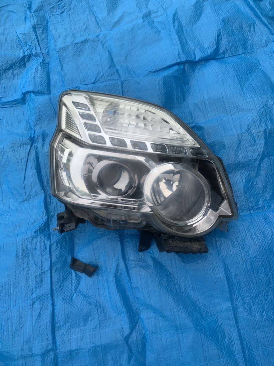  X-trail DNT31 right head light 