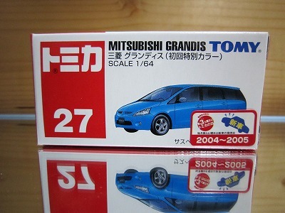 391 絶版・希少 初回特別カラー TOMYトミカ No 27 三菱 グランディス 2004～2005 新車シール付の画像1