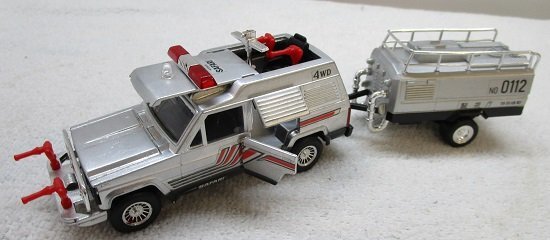 ■DIAPET ダイアペット ミニカー 1/40 西部警察 ニッサンサファリ 4WD C-1 ヨネザワ_画像3