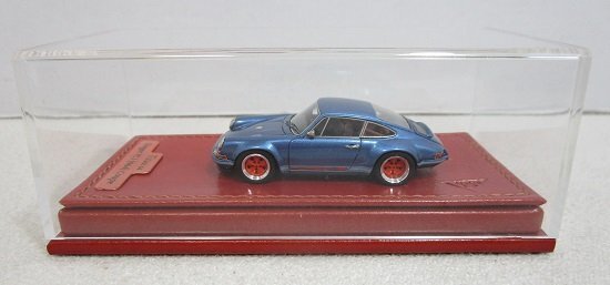 ■ Titan64 1/64 Singer 911 (964) クーペ 　アイスブルーメタリック MAKE UP ミニカー_画像2