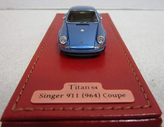 ■ Titan64 1/64 Singer 911 (964) クーペ 　アイスブルーメタリック MAKE UP ミニカー_画像5