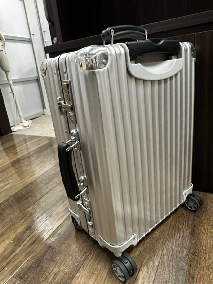 【中古極美品】RIMOWA CLASSIC CABIN リモワ クラシック キャビン 36L スーツケース アルミニウム シルバーの画像3