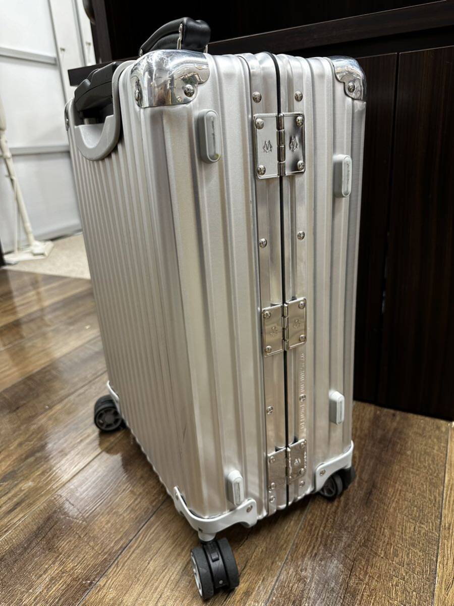 【中古極美品】RIMOWA CLASSIC CABIN リモワ クラシック キャビン 36L スーツケース アルミニウム シルバーの画像4