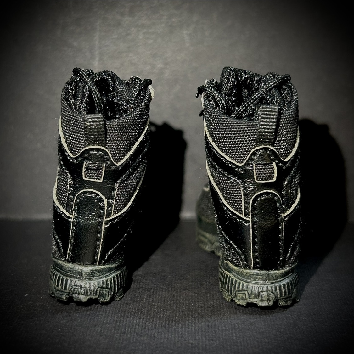 【値上げ予定】DAMTOYS製 模型 1/6 スケール 男性 フィギュア用 装備 衣装 靴 ブーツ 履かせるタイプ (未使用_画像5
