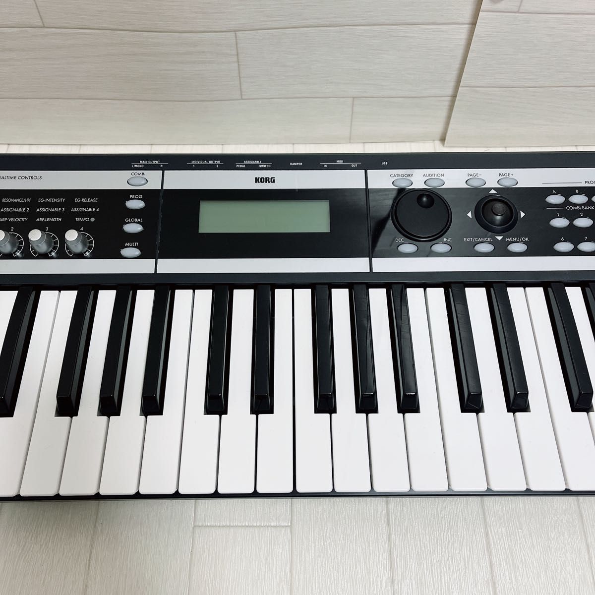 KORG コルグ 61鍵盤 シンセサイザー X50-61 ケース付き 良品