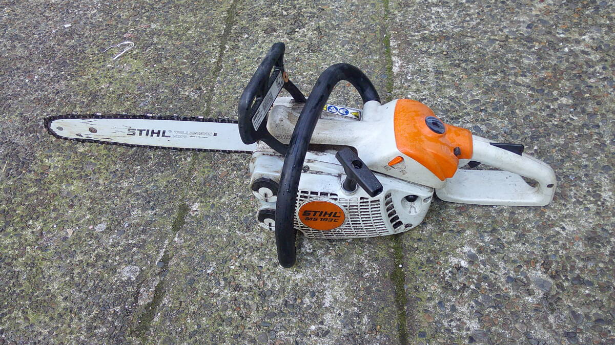 STIHL 　スチール　MS193C　エンジンチェーンソー　チェンソー　佐川100サイズ　木工　DIY　切断_画像1