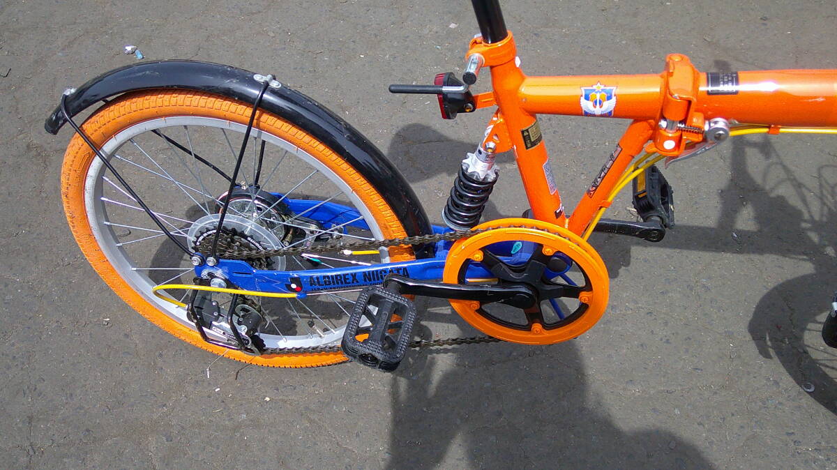 アルビレックス新潟 Jリーグ バスケ 折畳み自転車 自転車 20インチ オレンジ 佐川200サイズ 引取り歓迎の画像4