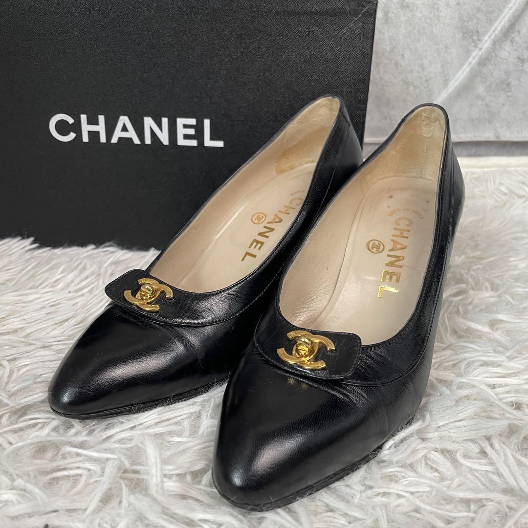 稀少モデル CHANEL シャネル パンプス ココマーク ターンロック ゴールド金具 レザー 341/2 21.5 レディース 黒 ブラック ヴィンテージ_画像1