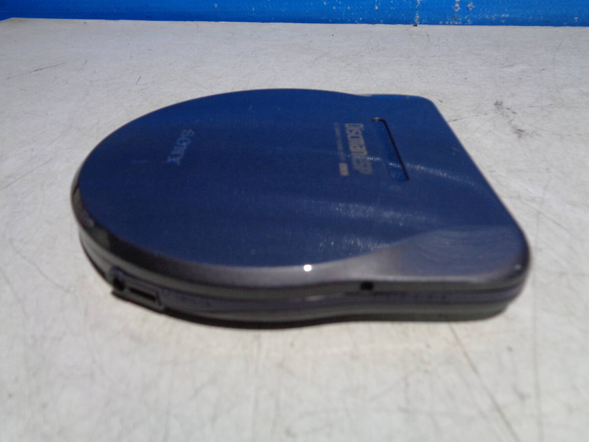 SONY DISCMAN ESP D-777 portable CD player - present condition .