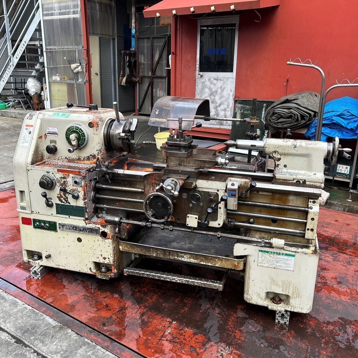 T6949 滝沢 汎用旋盤 TAL-460 主軸貫通穴径52 主軸回転数25 T6949 滝沢 汎用旋盤 TAL-460 主軸貫通穴径52 主軸回転数25