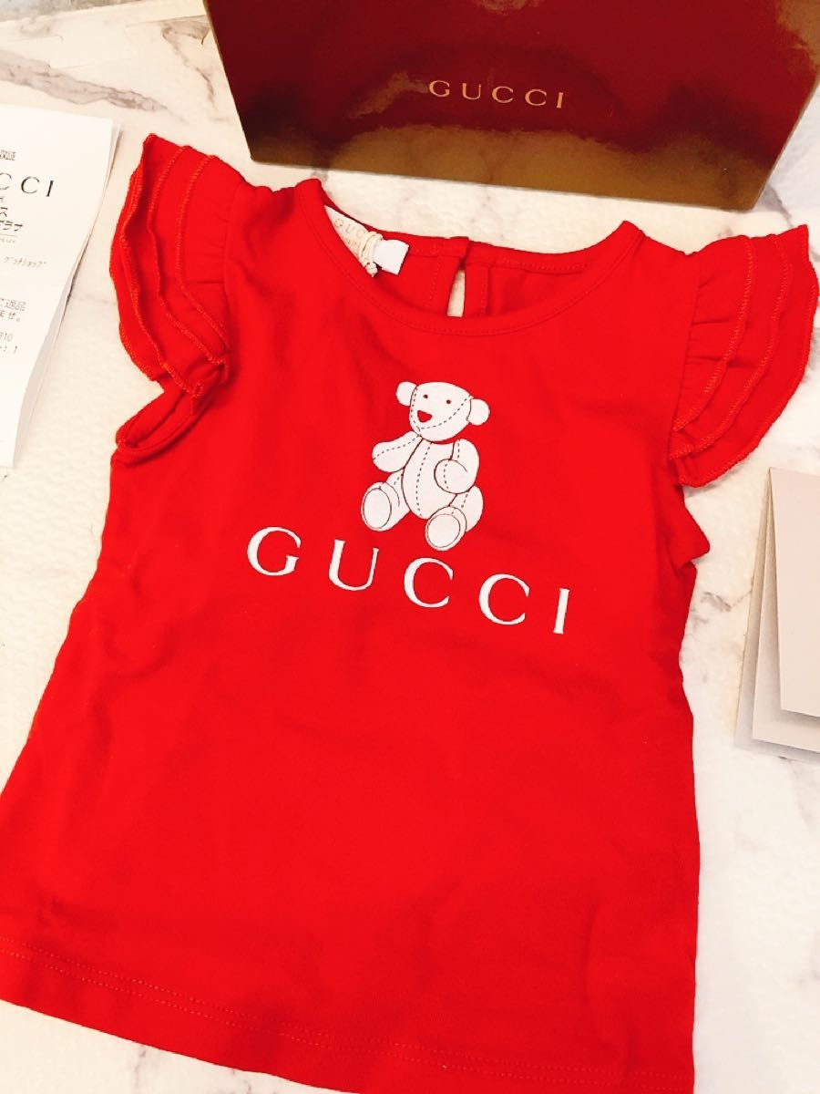 【新品未使用】GUCCI・グッチ　ベビー服、GUCCIロゴ、赤