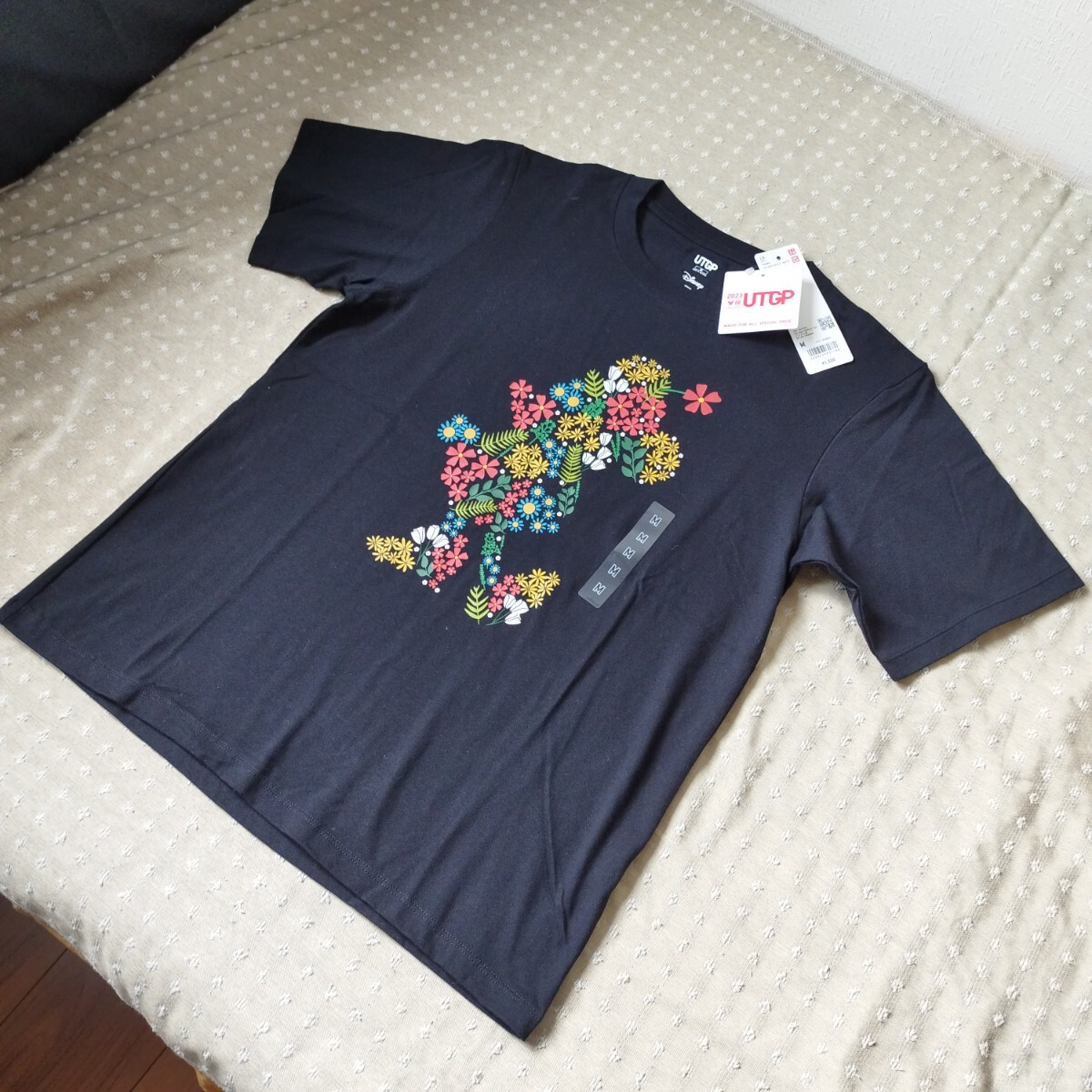 1点のみ●未使用 タグ Uniqlo ユニクロ 半袖 UT グラフィック Tシャツ M ディズニー magic for all ミニーマウス 黒●ネコポス 送料無料_画像9