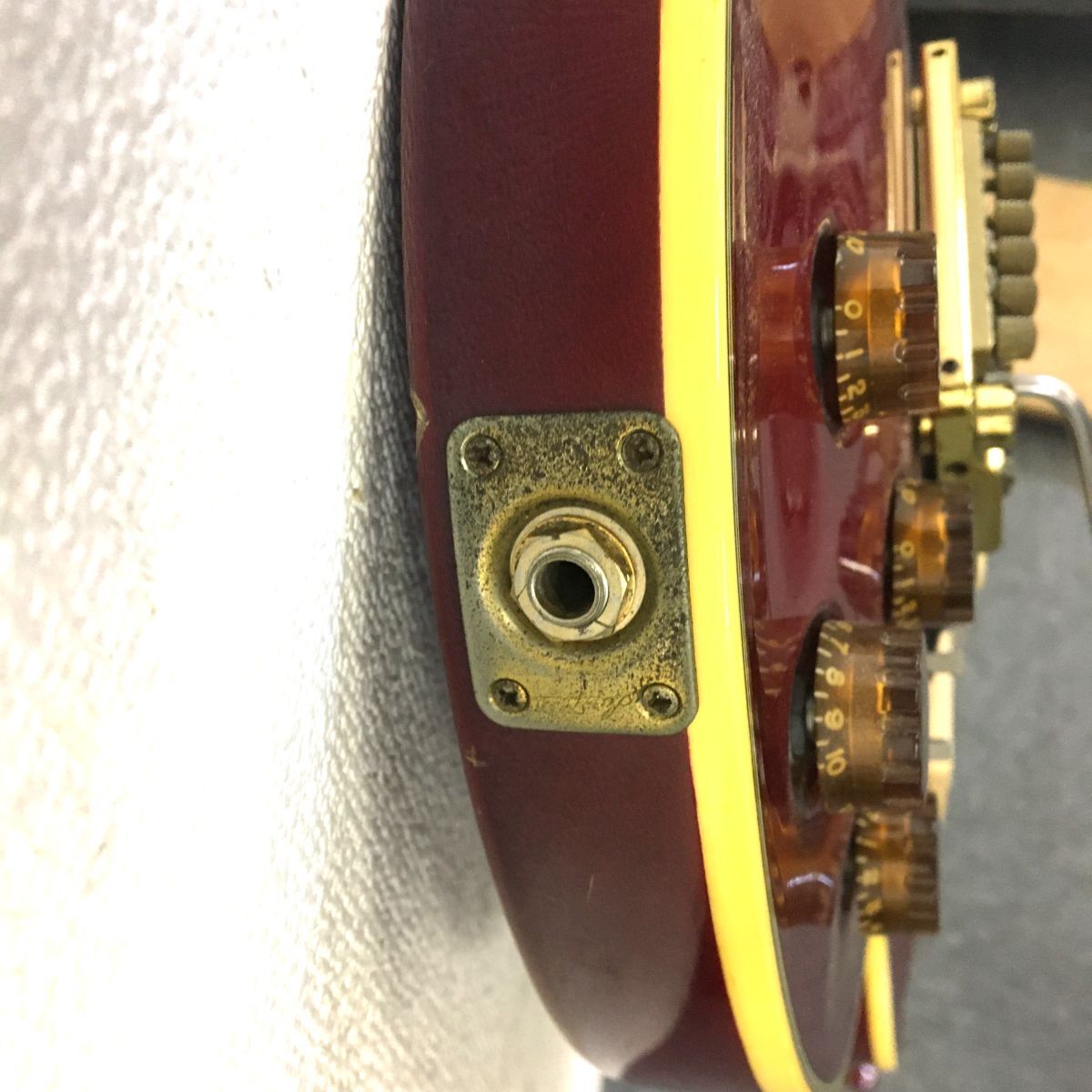 K003-I51-1031 エレキギター Aria Pro R80モデル ボディー赤 弦楽器 楽器 エレキの画像10