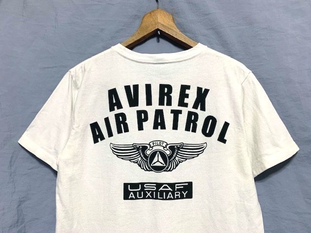 ★美品　AVIREX アヴィレックス　ミリタリープリント ヘビーウェイトコットン クルーネックTシャツ ホワイト M_画像2