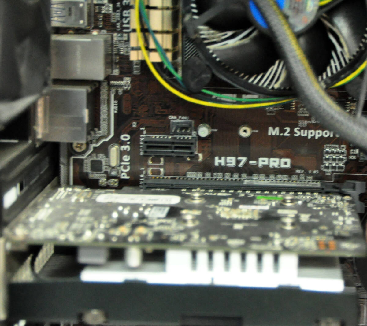 GeForce GTX750搭載 ゲーミングPC Core i5 4460 3.2GHz/ メモリ16GB/ SSD 256GB + HDD 500GB/ BD-RE ★ ANTEC ★ Win10の画像2