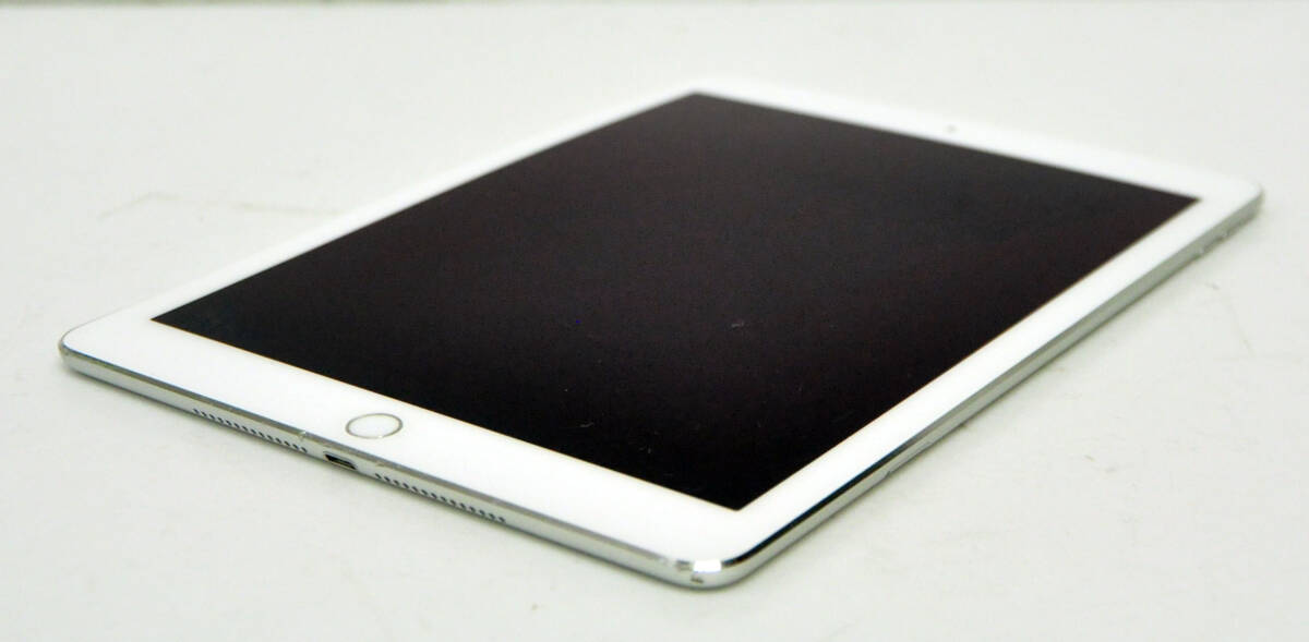Apple iPad Air 2 Wi-Fi + Cellular 16GB シルバーの画像2