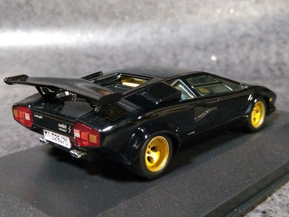 IXO イクソ 1/43 ランボルギーニ カウンタック LP5000S の画像2