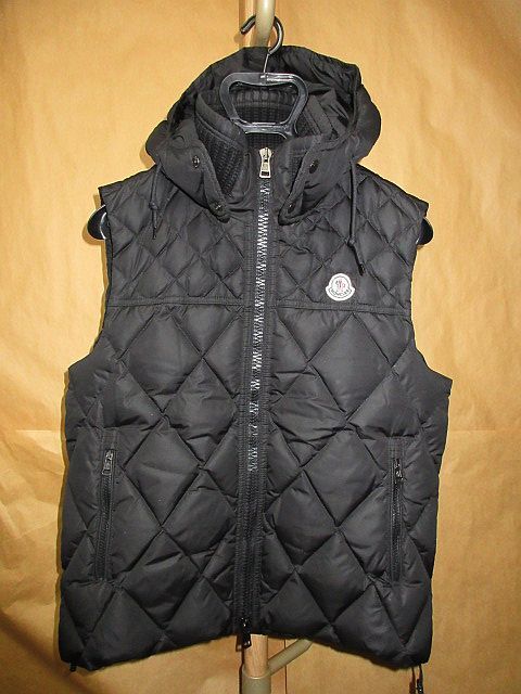 モンクレール　MONCLER 　RIBAY　ロゴ　ワッペン　フード　ダウン ベスト 黒　1 国内正規品_画像1