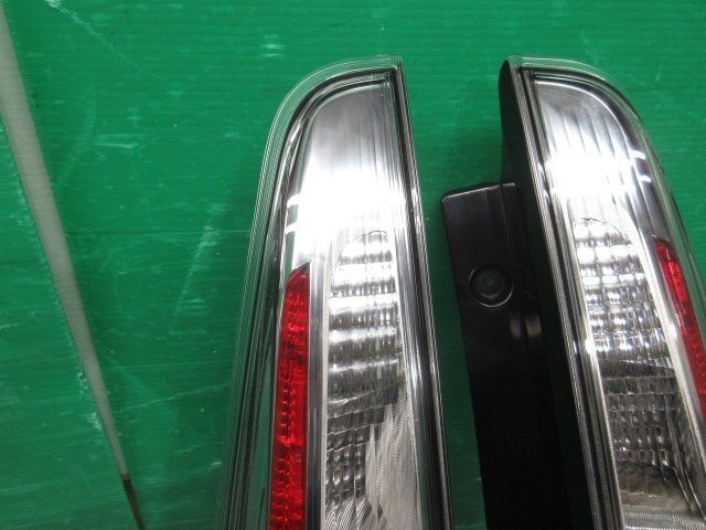 * MMC eK custom B11W-0216*** original LED tail lamp left right ( is -4) *