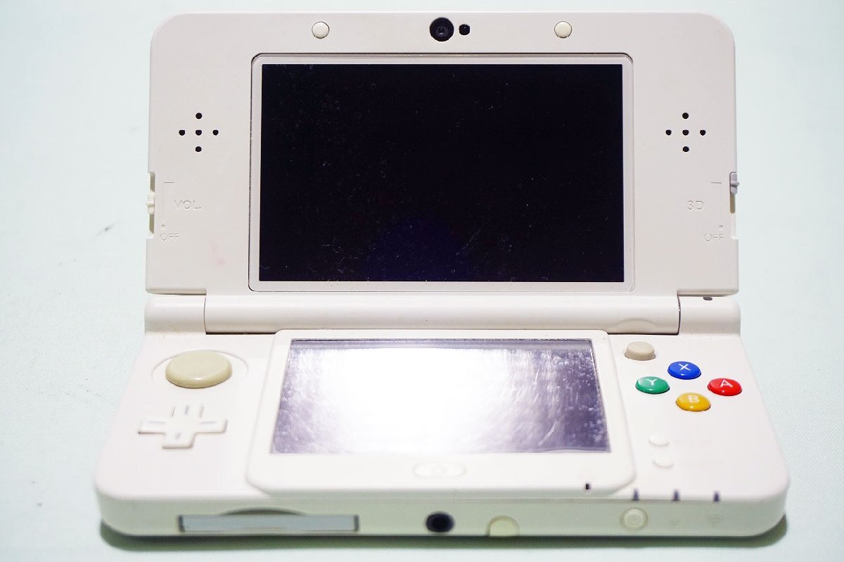 【質Banana】中古・簡易動作確認済み品!! Nintendo/任天堂 New3DS ポータブルゲーム機 カバー付き 現状渡し♪.。.:*・゜④の画像5