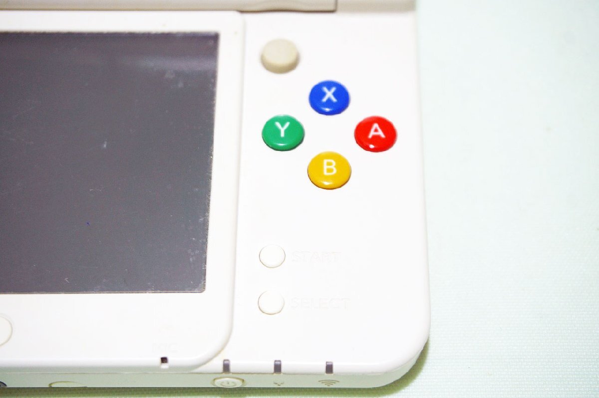 【質Banana】中古・簡易動作確認済み品!! Nintendo/任天堂 New3DS ポータブルゲーム機 カバー付き 現状渡し♪.。.:*・゜④の画像4