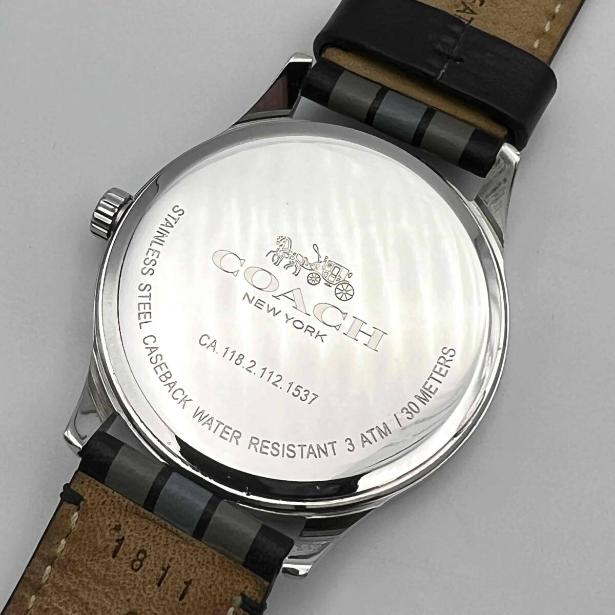 コーチ COACH クォーツ腕時計 CA.118.2.112.1537 黒文字盤 純正革ベルト ラウンド メンズ腕時計 稼働品 現状品の画像3