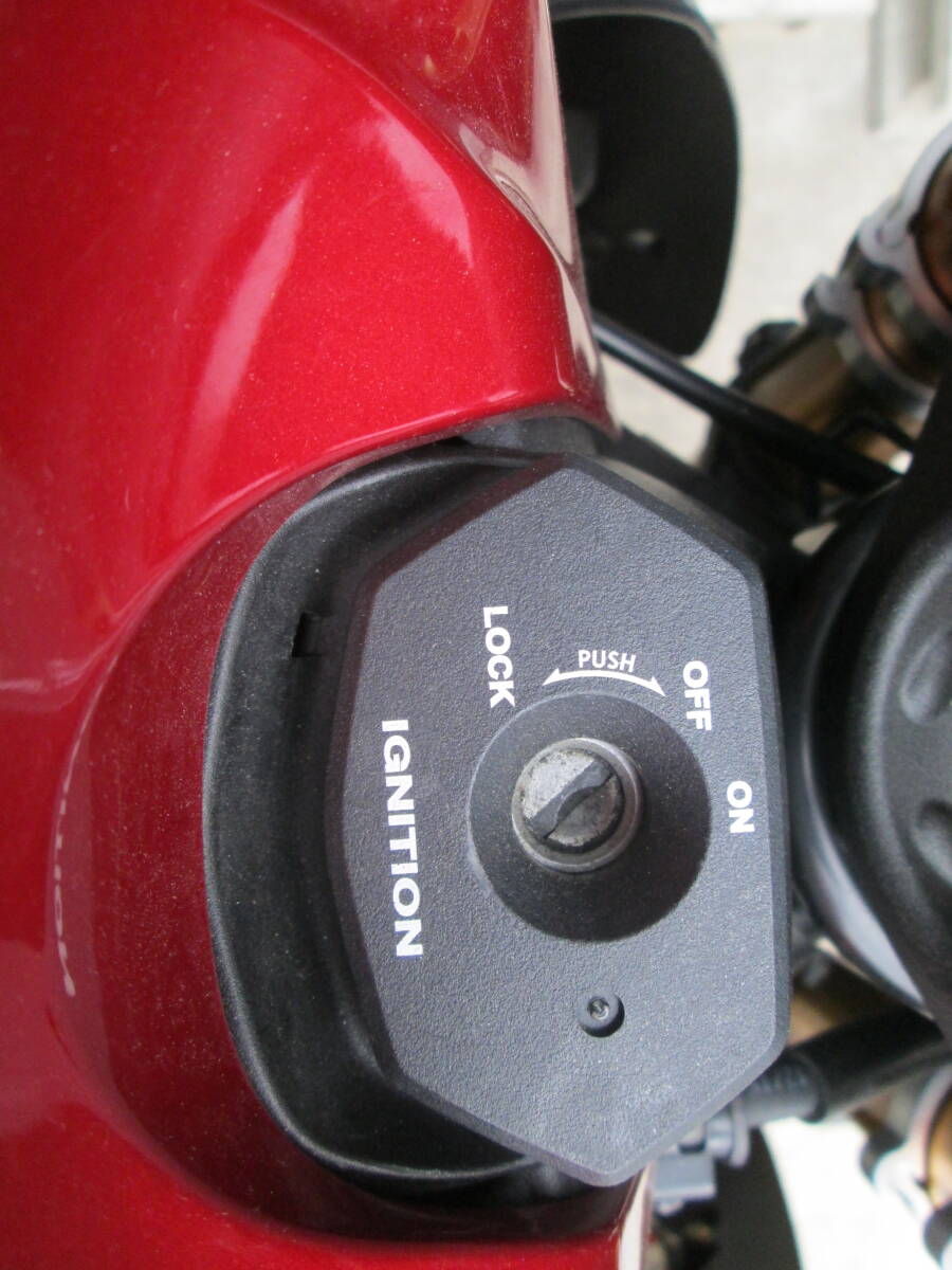 3平成28年３月登録 GSX-S1000 ABS 名古屋 車検 令和８年４月１まで 走行5100Km カーボン 風？ フロント フェンダー タンクプロテクター_画像3