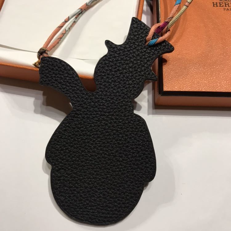 エルメス プティアッシュ プティアッシュチャーム 雪だるま スノーマン
