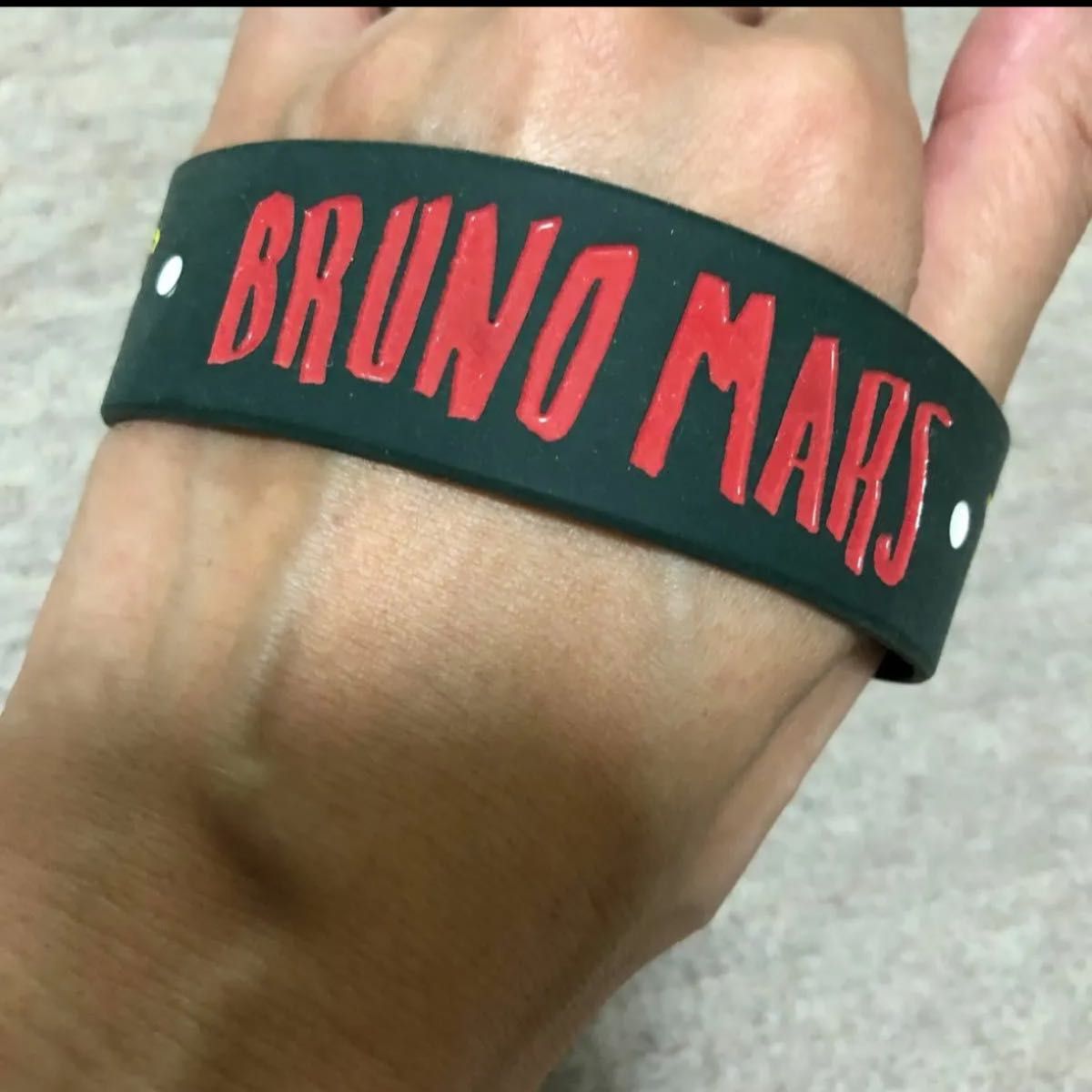 Bruno Mars リストバンド