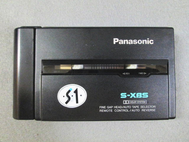 【Panasonic パナソニック S-XBS RQ-S1 本体 電池ケース 充電器 電池1本 箱,取説有り】カセットプレーヤー/通電のみ/再生不可/ジャンク