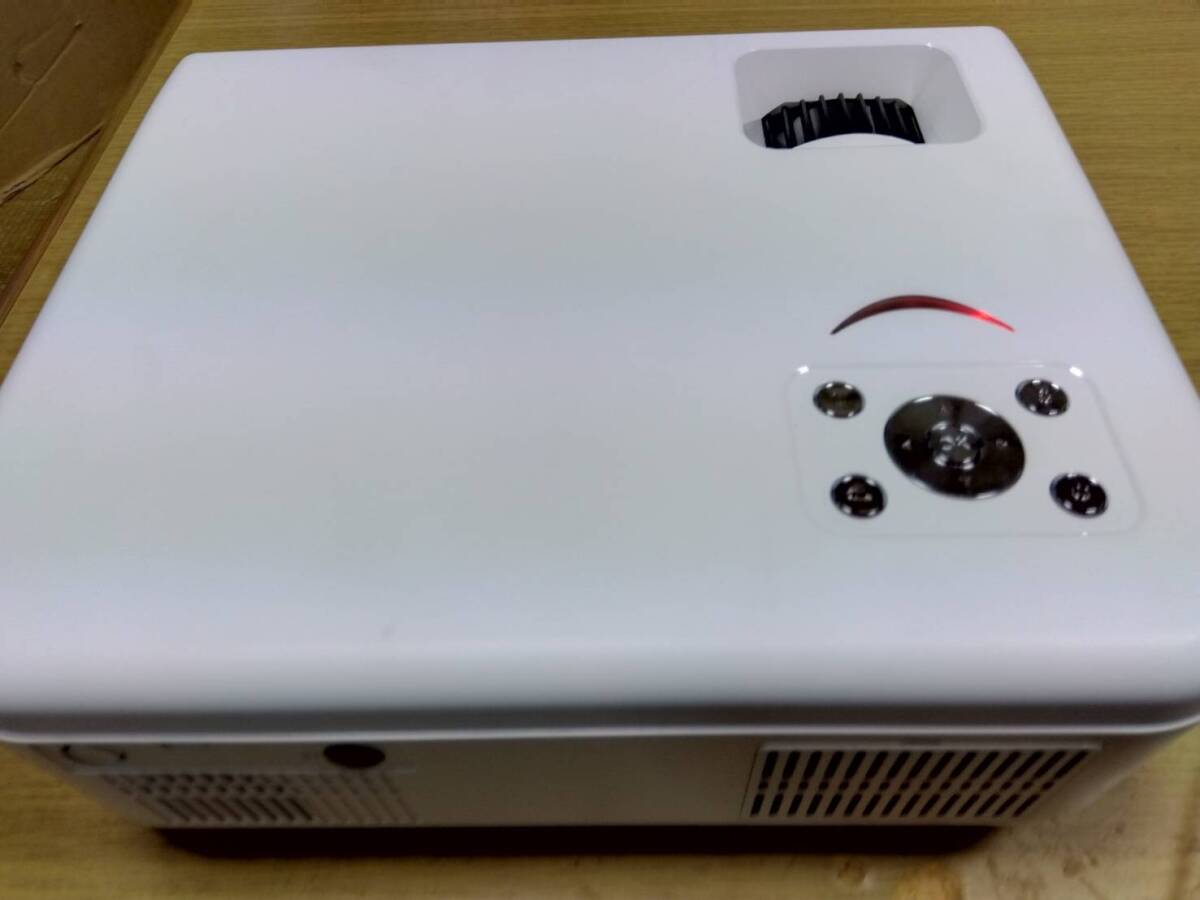 m2 通電確認 ONOAYO 1080P VIDEO PROJECTOR wi-fi接続 デオプロジェクター ミラーリング 会議 ホームシアターの画像2