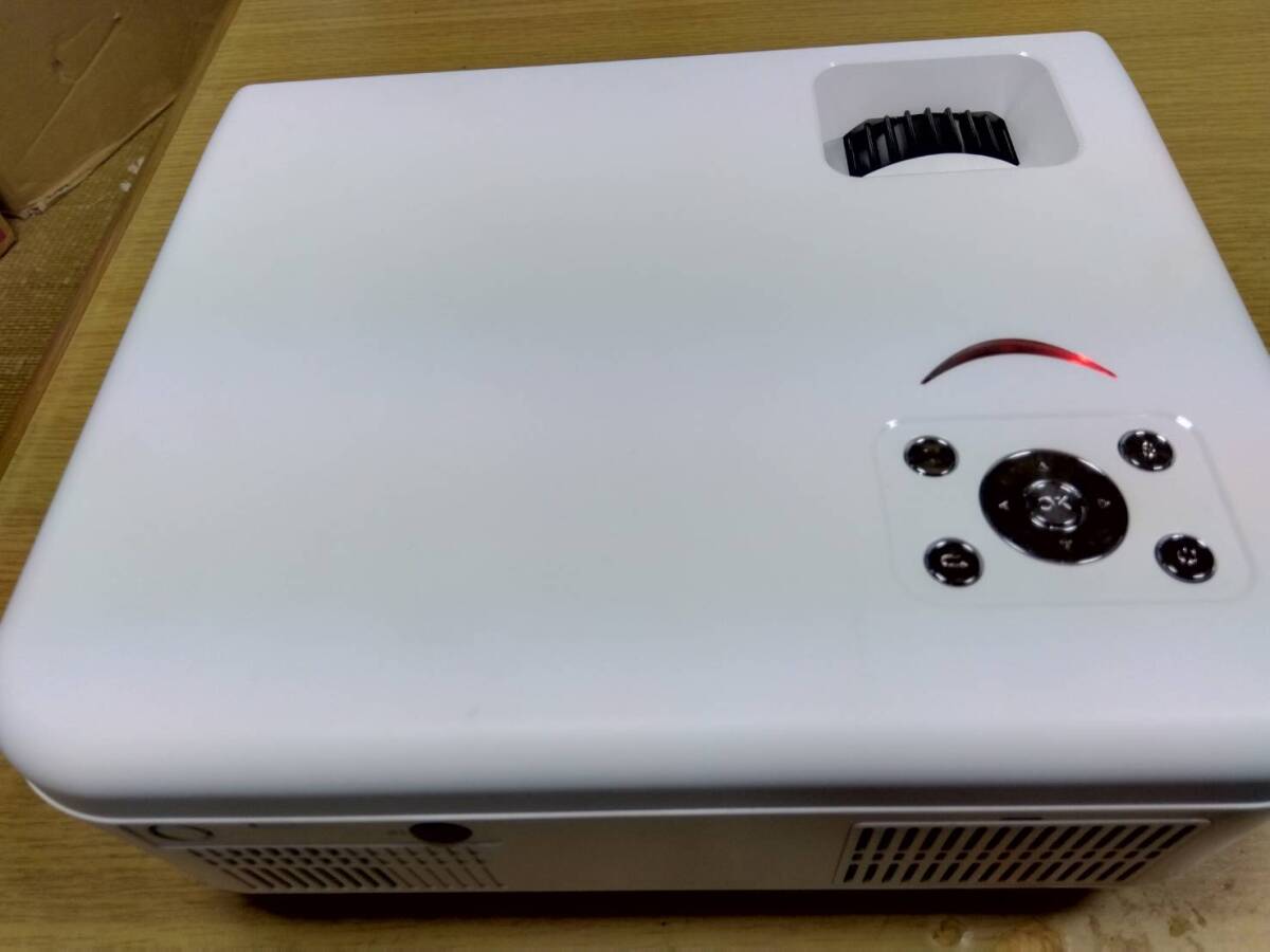 m2 通電確認 ONOAYO 1080P VIDEO PROJECTOR wi-fi接続 デオプロジェクター ミラーリング 会議 ホームシアターの画像5
