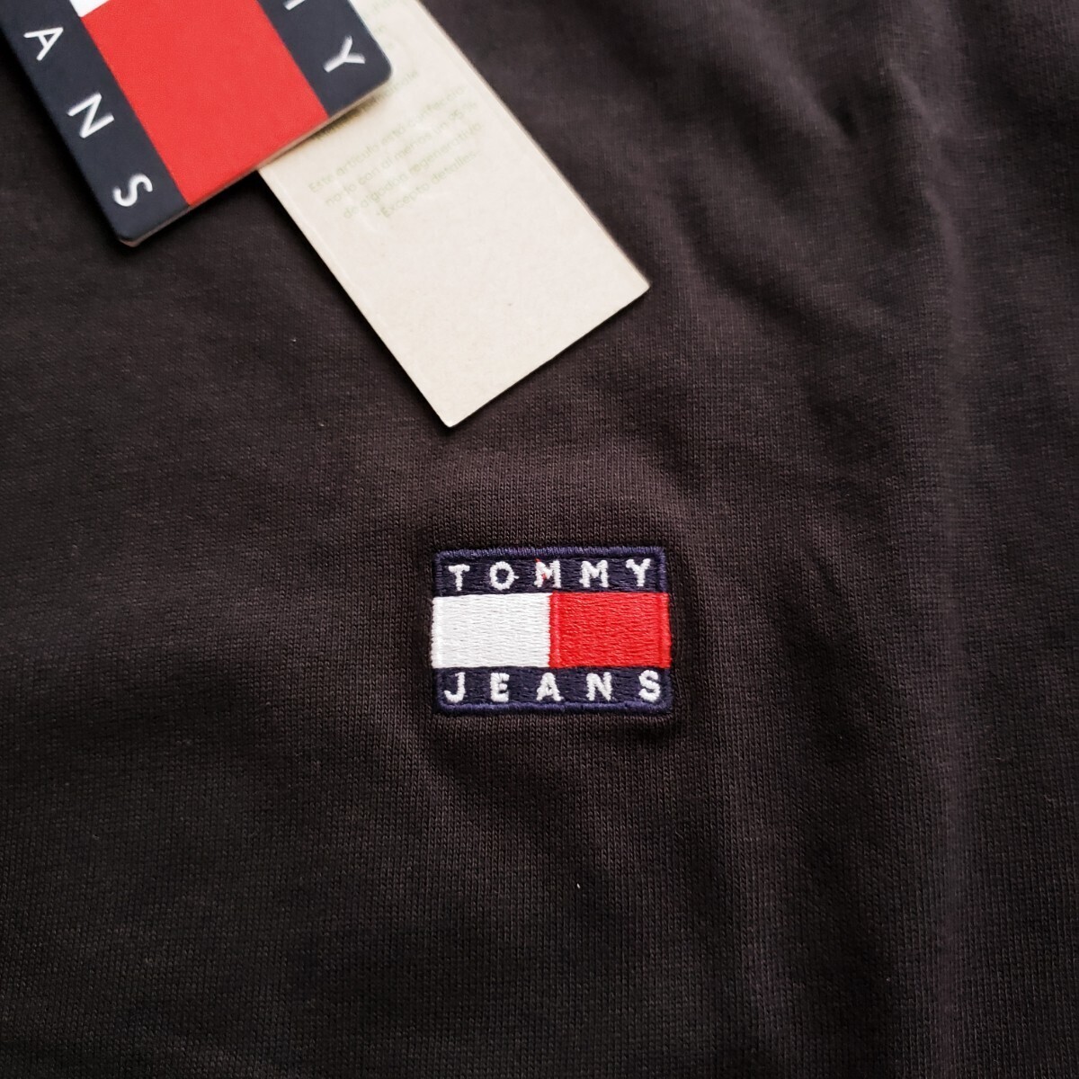 【新品】トミーヒルフィガー Lサイズ TOMMY JEANS ロゴ Tシャツ ブラック ワンポイント トミージーンズ_画像4