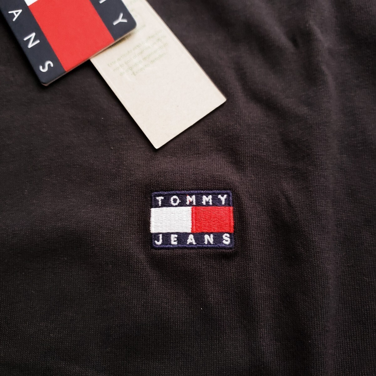 【新品】トミーヒルフィガー XLサイズ TOMMY JEANS ロゴ Tシャツ ブラック ワンポイント トミージーンズの画像4