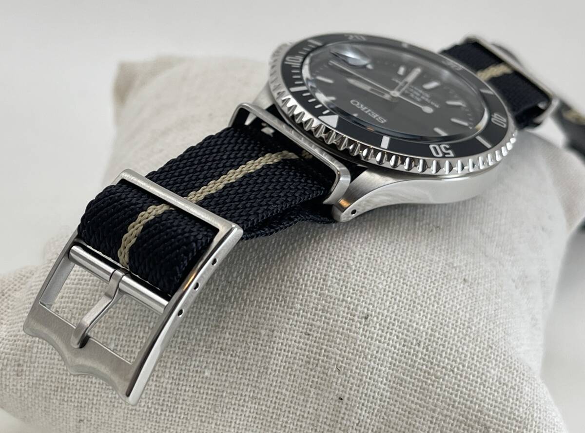 極美品 セイコー ソーラー SEIKO SOLAR ショップ限定モデル ヴィンテージデザイン 腕時計 メンズ SZEV011 中古の画像3