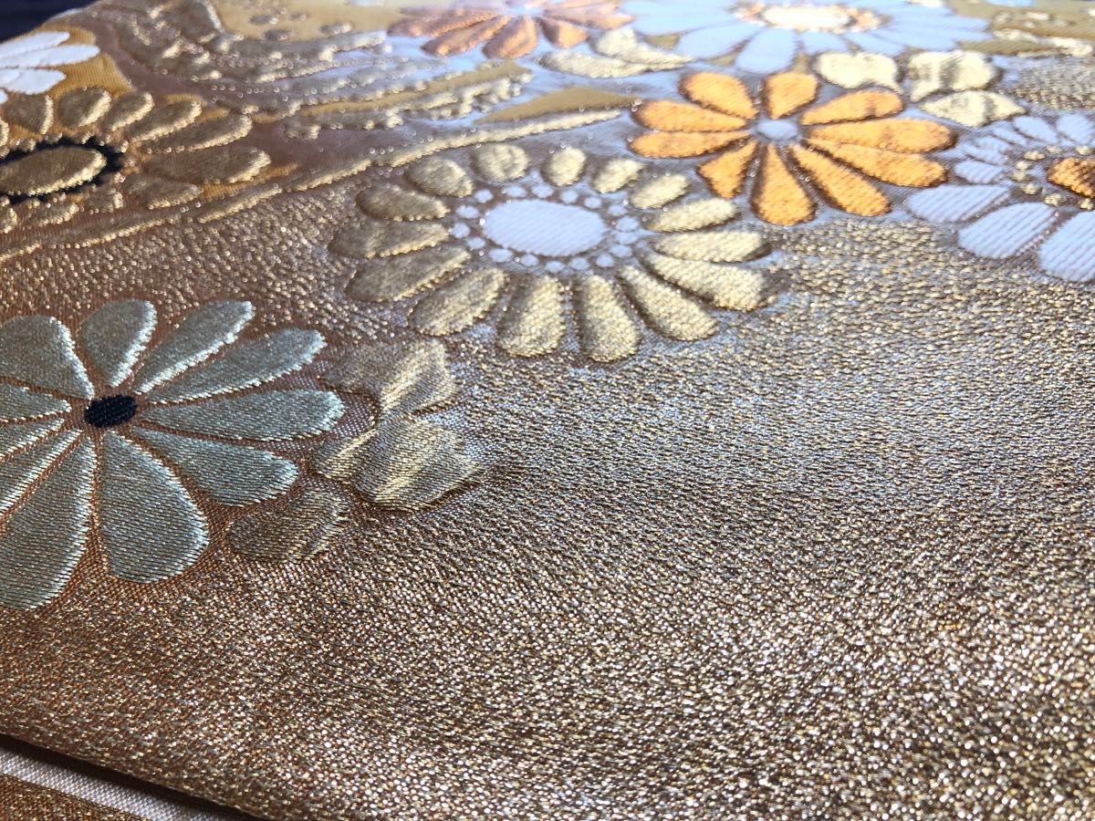 アンティーク名古屋帯】黄土色 金糸 豪華な花の刺繍 流水 お太鼓 アンティーク名古屋帯】黄土色 金糸 豪華な花の刺繍 流水 お太鼓