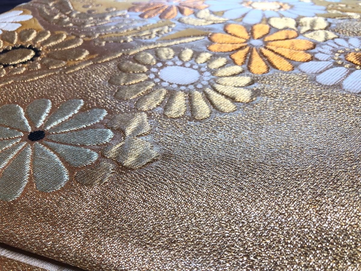 【アンティーク名古屋帯】黄土色　金糸　豪華な花の刺繍　流水　お太鼓柄　九寸　セミフォーマル　付け下げ　アンティーク着物に