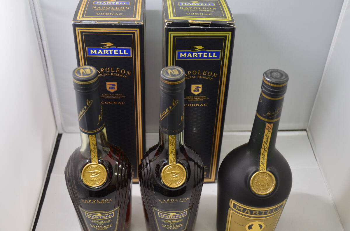 【大黒屋】★未開栓　MARTELL マーテル　ブランデー ナポレオン スペシャルリザーブ 700ml 40％×2本・VSOP コニャック 700ml/40%_画像2