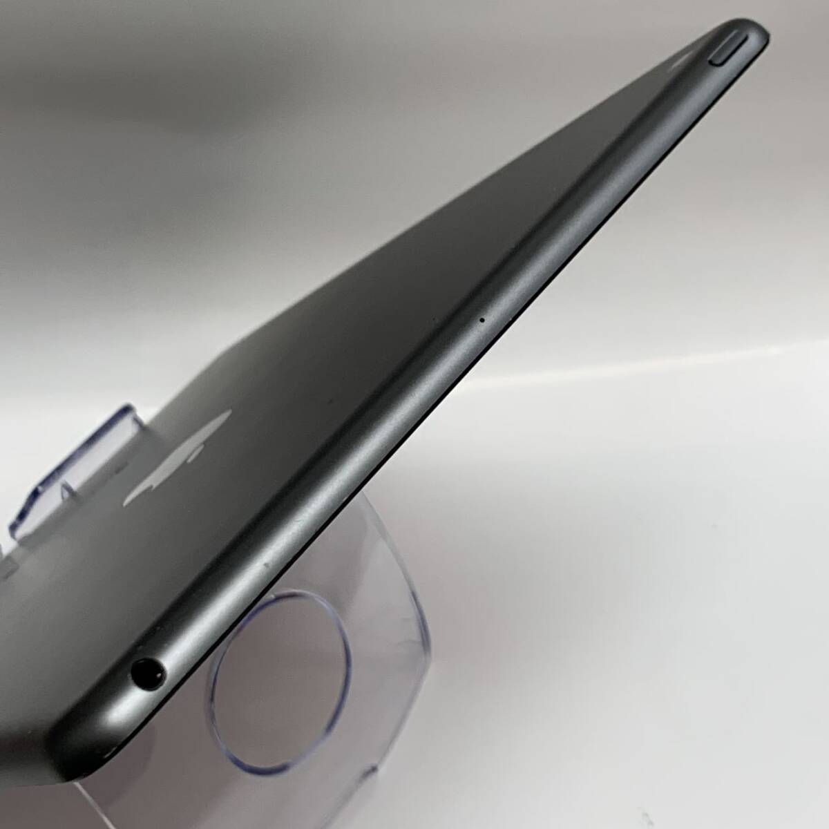 Apple iPad 第9世代 64GB Wi-Fiモデル スペースグレイ バッテリー100％ MK2K3J/A ジャンク品の画像3