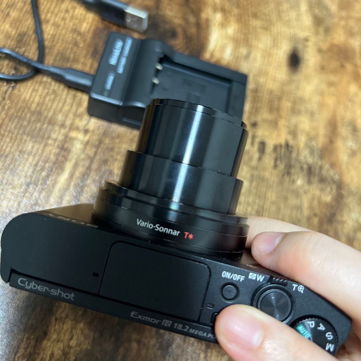 SONY ソニーコンパクトデジタルカメラ　DSC-WX800